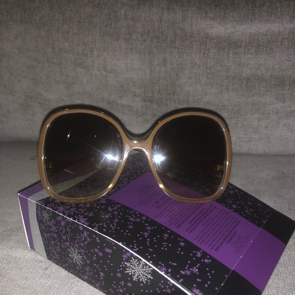 Chlo Mandy Squared Sunglasses View 4